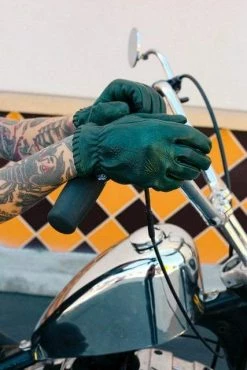 Axel Co. Green Waxed Cowhide Gloves 16 Axel Co. Green Waxed Cowhide Gloves -Biltwell Shop IMG 8908