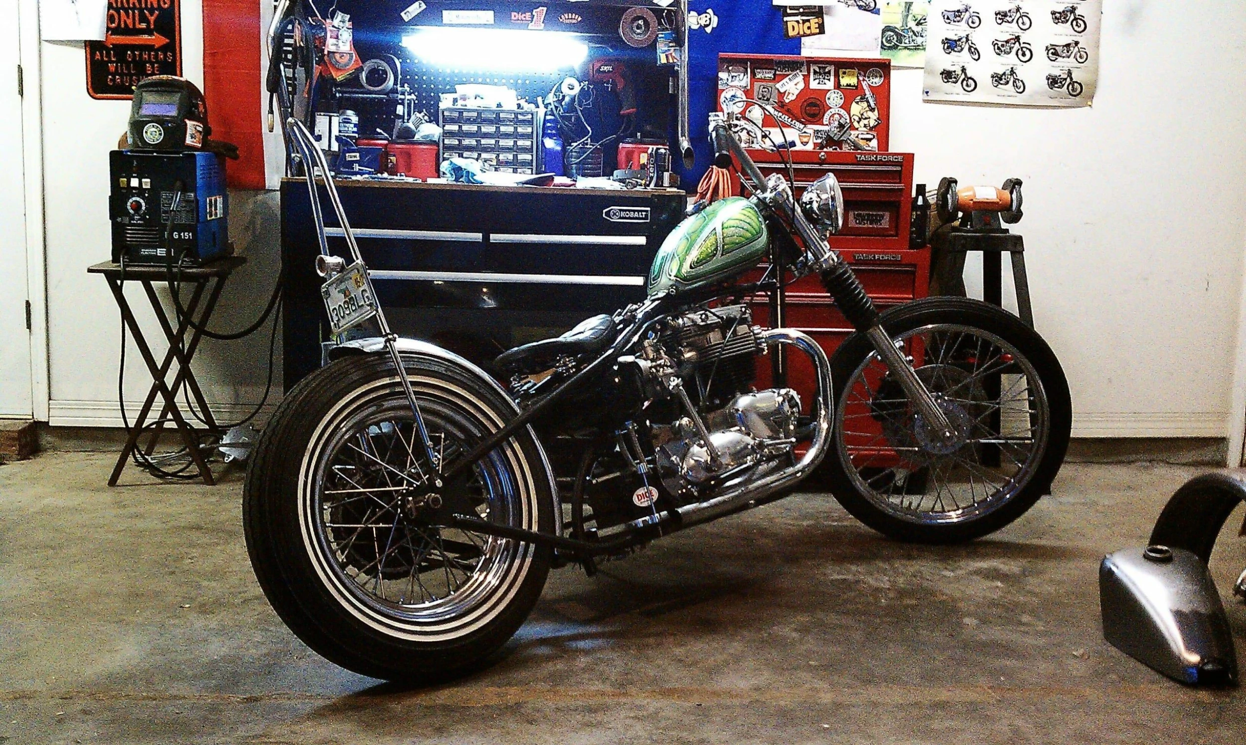 Lowbrow Customs Original P-Nut Tank Deep Tunnel Gas Tank 1.8 Gallon 8 Lowbrow Customs Original P-Nut Tank Deep Tunnel Gas Tank 1.8 Gallon - Image 8