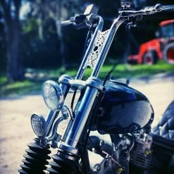 FNA Custom Cycle 3-1/4 Inch Pancake Headlight - Clear Lens 12 FNA Custom Cycle 3-1/4 Inch Pancake Headlight - Clear Lens -Biltwell Shop image3 460bc3c8 2359 4a41 ba98 930d26eaeb9b scaled