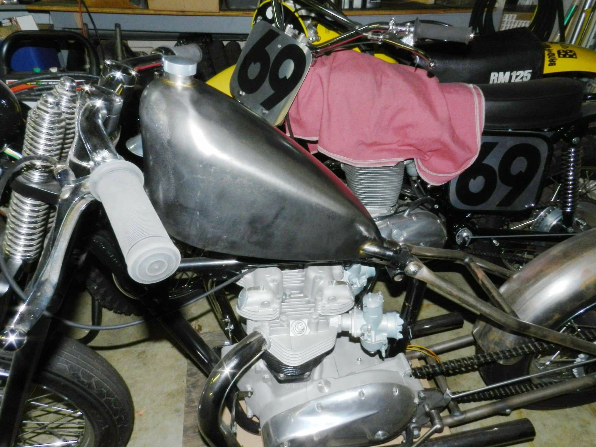 Lowbrow Customs Narrow Sporty Frisco Gas Tank 2.5 Gallon 12 Lowbrow Customs Narrow Sporty Frisco Gas Tank 2.5 Gallon - Image 12