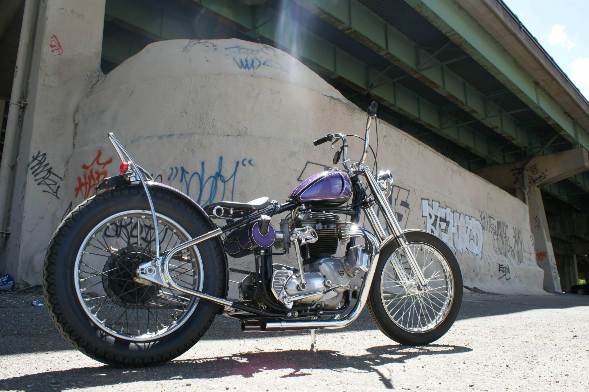 Lowbrow Customs Original P-Nut Tank Deep Tunnel Gas Tank 1.8 Gallon 9 Lowbrow Customs Original P-Nut Tank Deep Tunnel Gas Tank 1.8 Gallon - Image 9